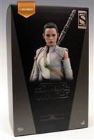 Resistance Rey - Sideshow Exclusive - Star Wars: The Last Jedi - Hot Toys MMS 377 1/6 Scale Figure. - CONSIGNMENT