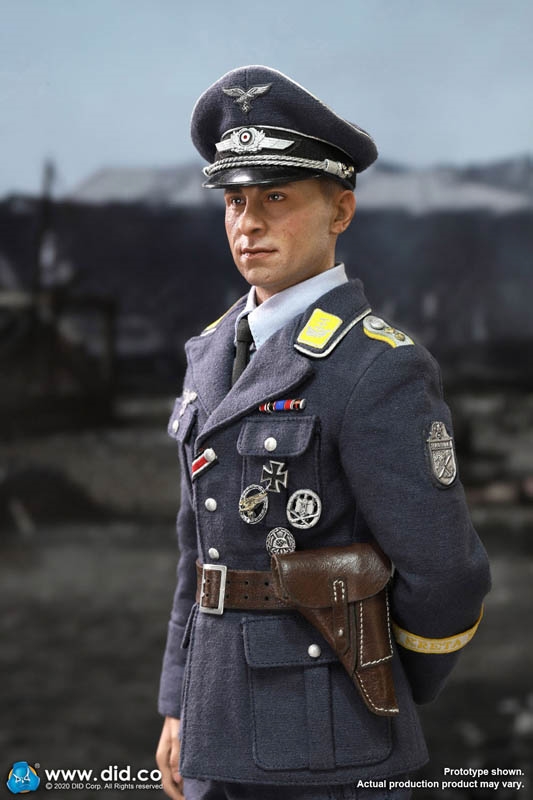 Willi - WWII German Luftwaffe Captain - DiD 1/6 Scale Figure