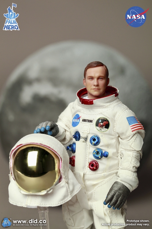 Neil Armstrong Commander Apollo 56th Anniversary - Palm Hero Series - DID 1/12 Scale Figure