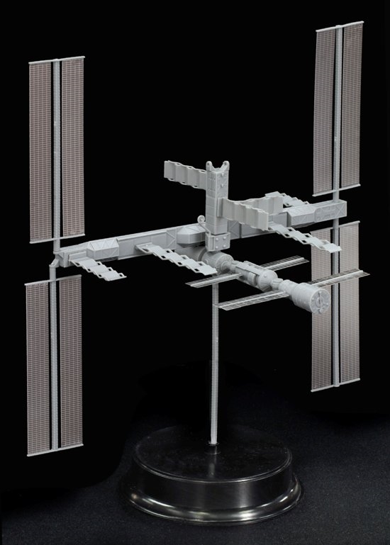 Plastic Model Kit 1 for sale online Dragon Models 1/400 International Space Station phase 2007 
