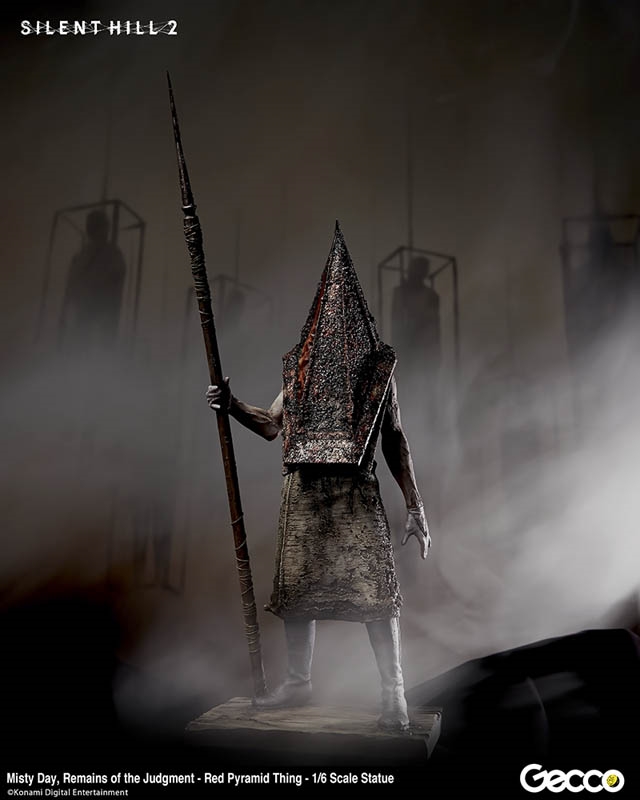 Mezco Silent Hill 2 Pyramid Head 1/12 Collectible Action Figure