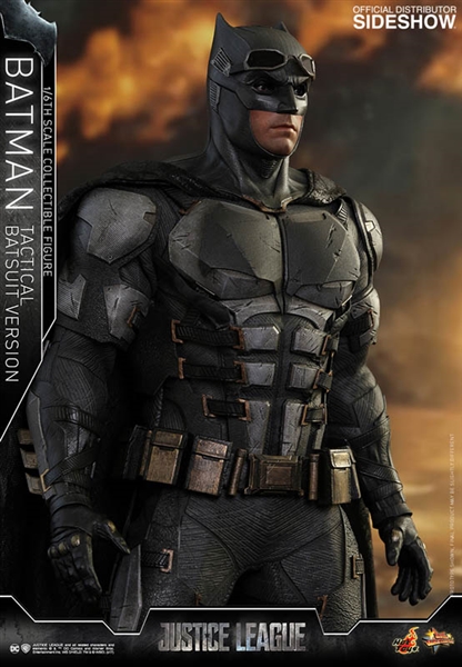 batman tactical suit hot toys
