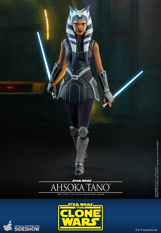 Ahsoka Tano - Star Wars: The Clone Wars - Hot Toys 1/6 Scale Figure