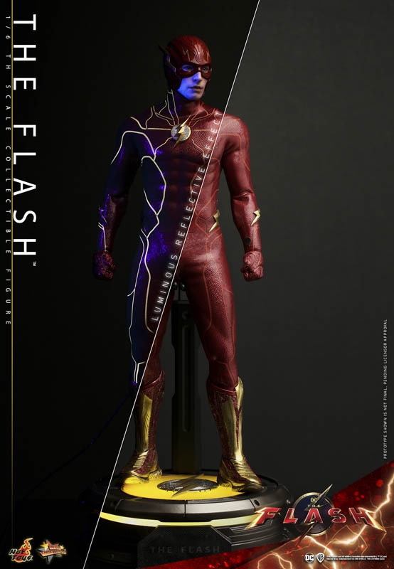 The Flash - The Flash - Hot Toys MMS713 1/6 Scale Figure