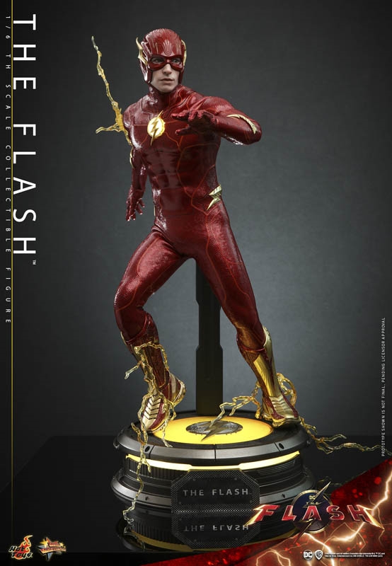 The Flash - The Flash - Hot Toys MMS713 1/6 Scale Figure