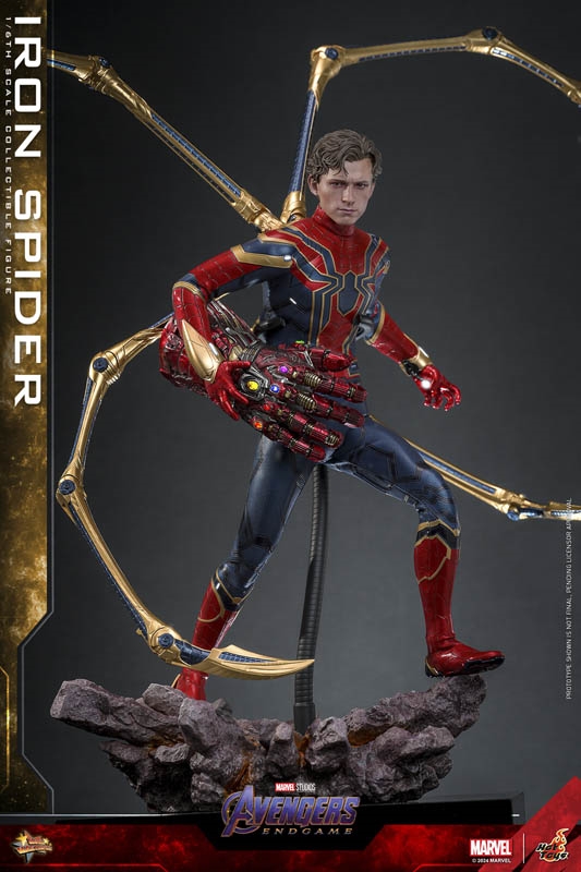 Iron Spider - Marvel- Hot Toys MMS761 1/6 Scale Figure