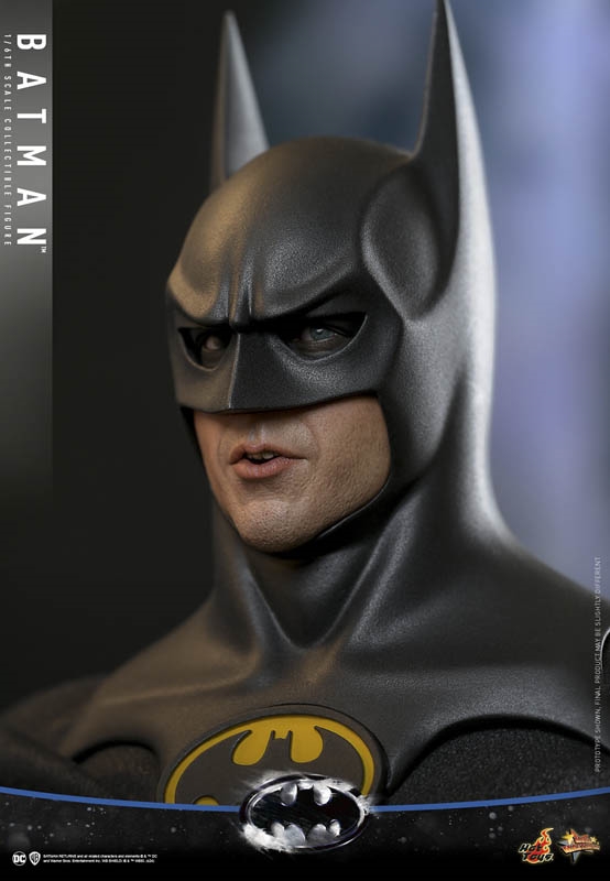 Batman - Batman Returns - Hot Toys MMS769 1/6 Scale Figure