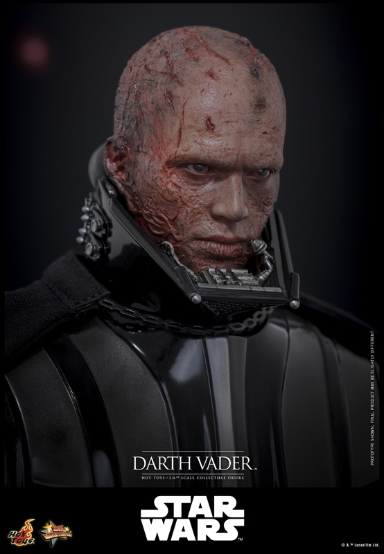 Darth Vader - Star Wars: Revenge of the Sith  - Hot Toys  MMS810 1/6 Scale Figure