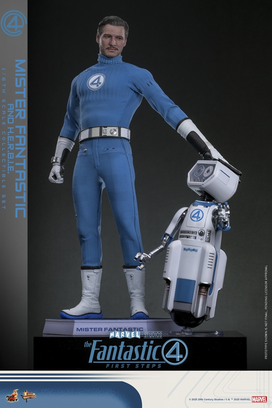 Mister Fantastic and H.E.R.B.I.E. Collectible Set - Fantastic Four - Hot Toys MMS822 1/6 Scale Figure