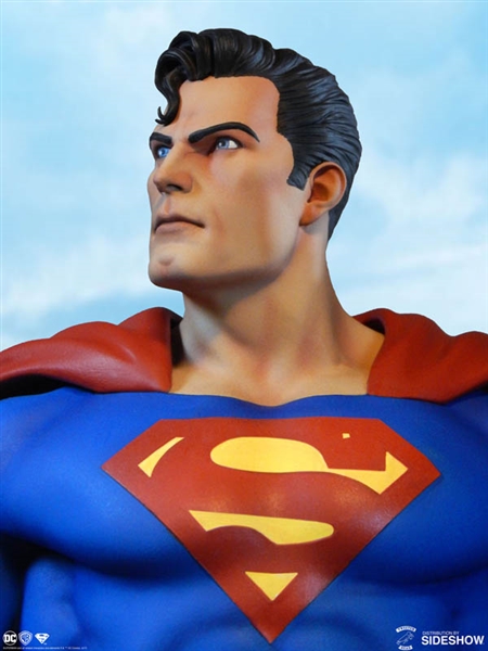 DC Comics Superman Maquette by Tweeterhead